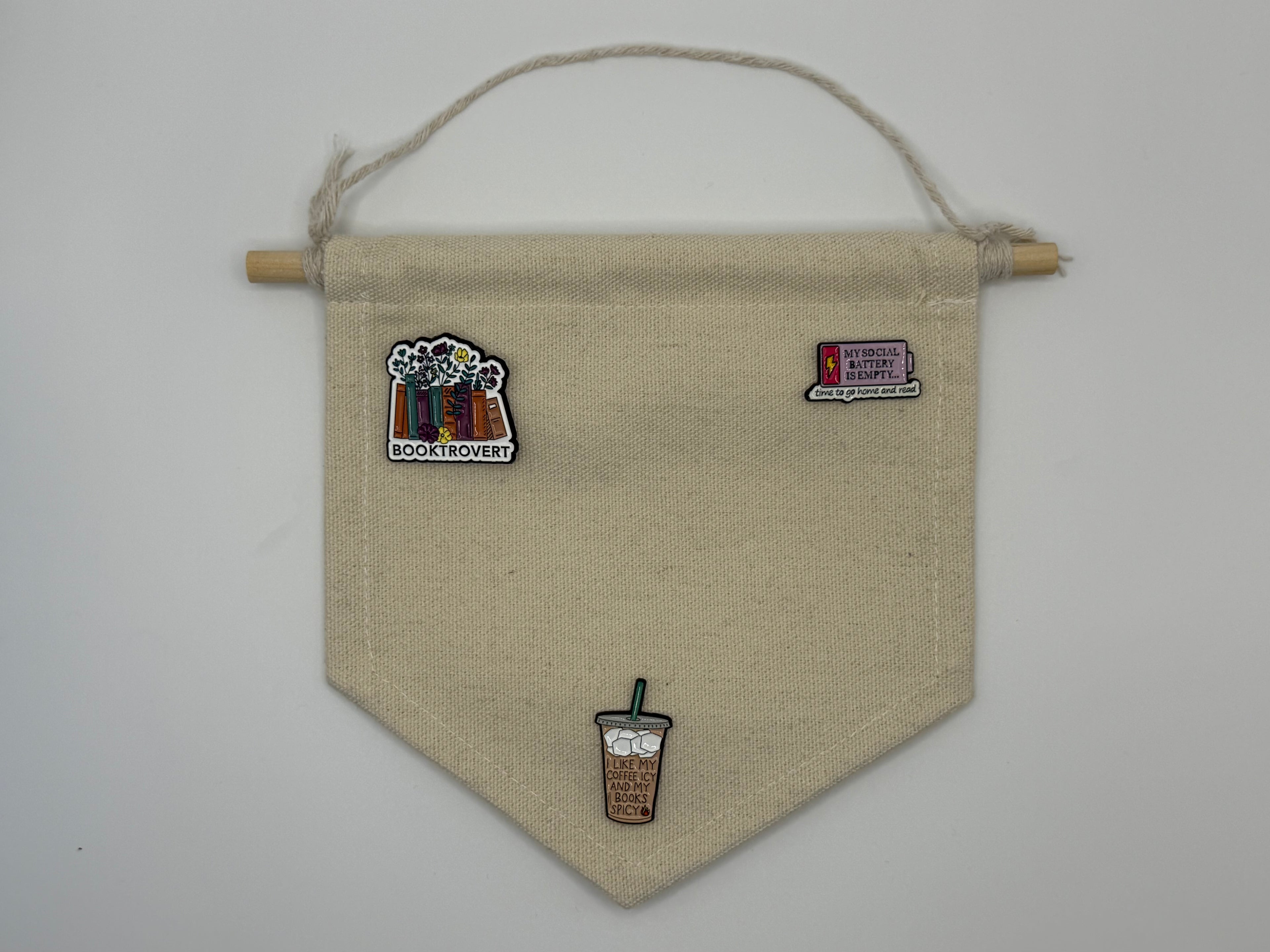 Neutral Small Pin Banner